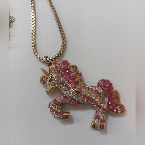 Betsey Johnson Rhinestone Pink Unicorn Gold Tone Necklace NEW